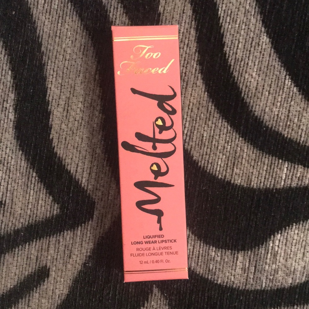 Too faced lipstick